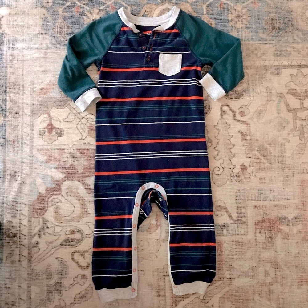 Cat and Jack Multi Stripped Pajamas | Size 18M